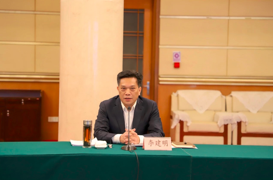 李建明来鄂调研青少年体育工作