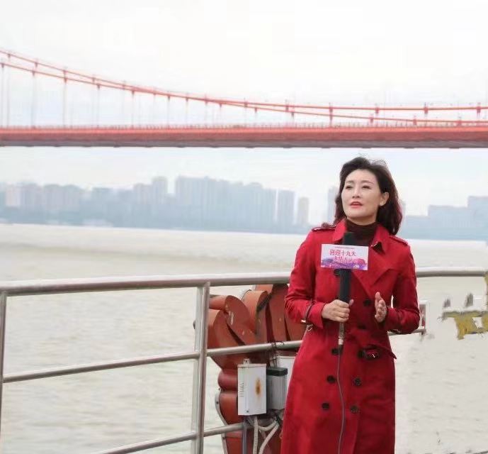 湖北经视主持人 卫华孝感广播电视台主播 申奥点击观看