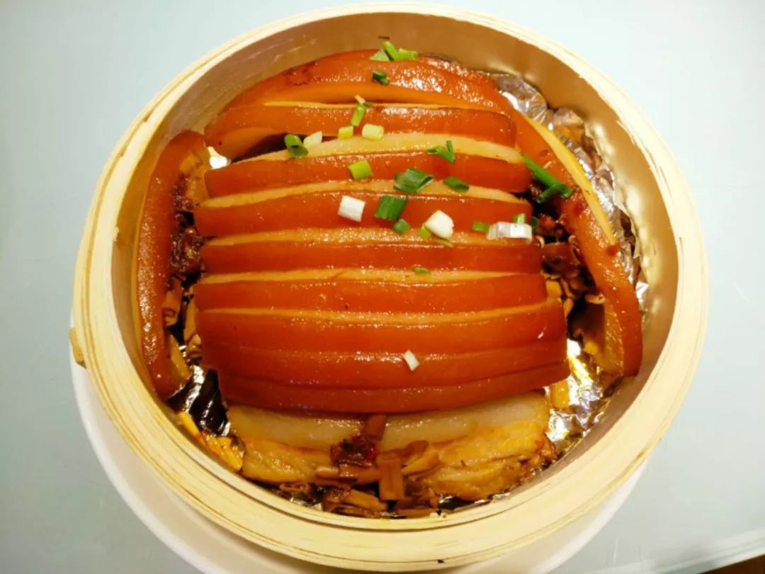 从此,让你觉得没有一件人生难事是房县美食解决不了的都能闻到满满的