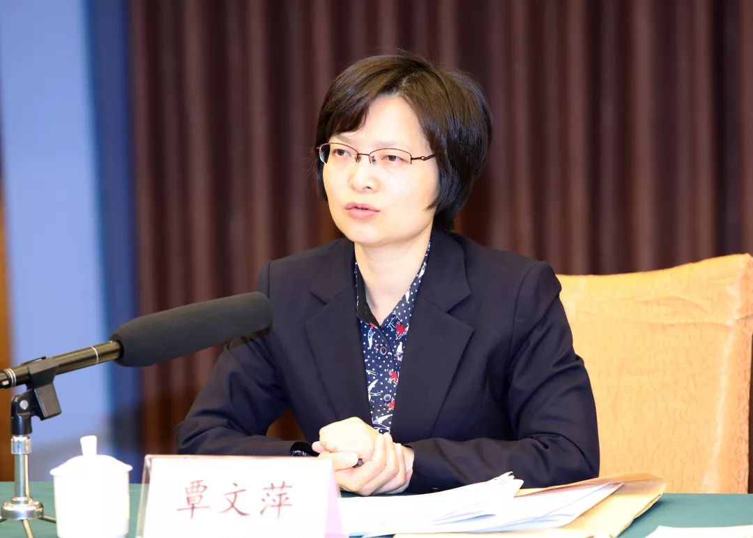 加快推进干部队伍年轻化确保审判事业薪火相传全省法院