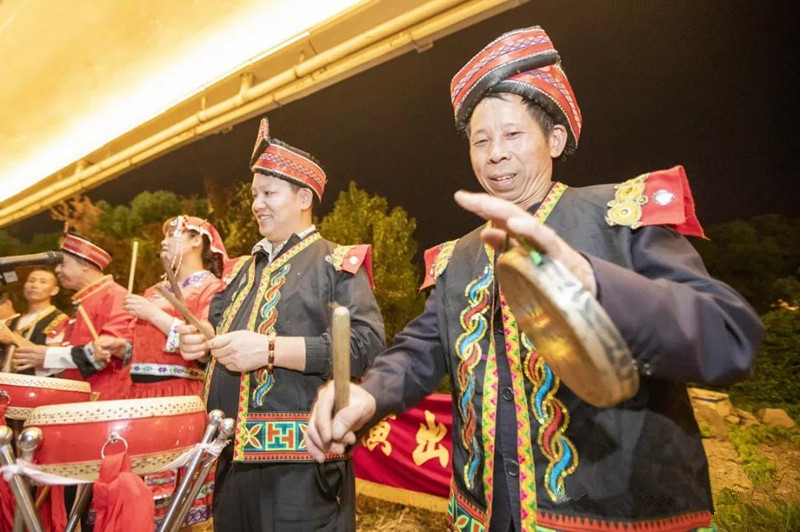 宣恩打工者把非遗三棒鼓敲到了浙江,还获了奖_长江云 - 湖北网络广播