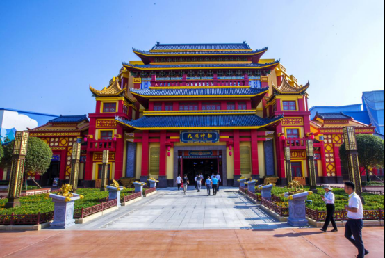 网络名人看湖北:荆州方特展华夏文明 品东方古韵