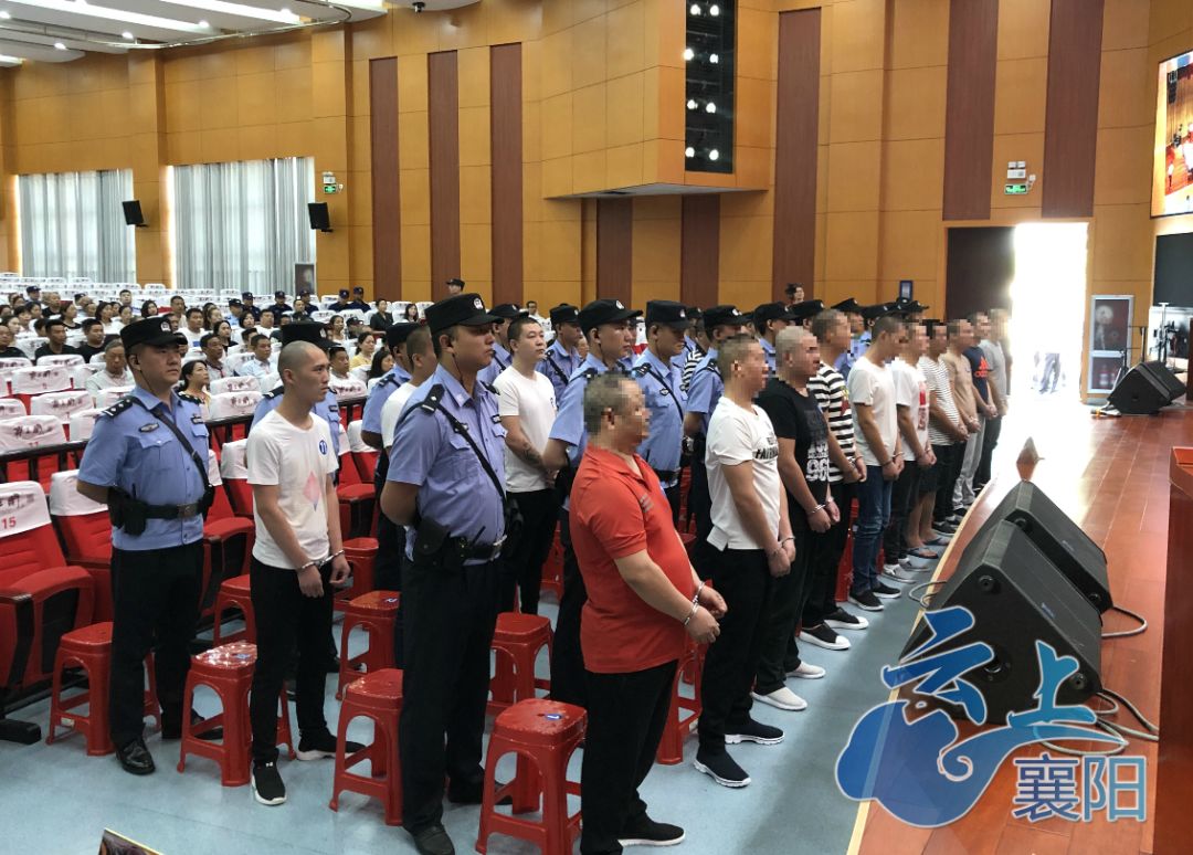 谷城三哥涉黑案今日公审