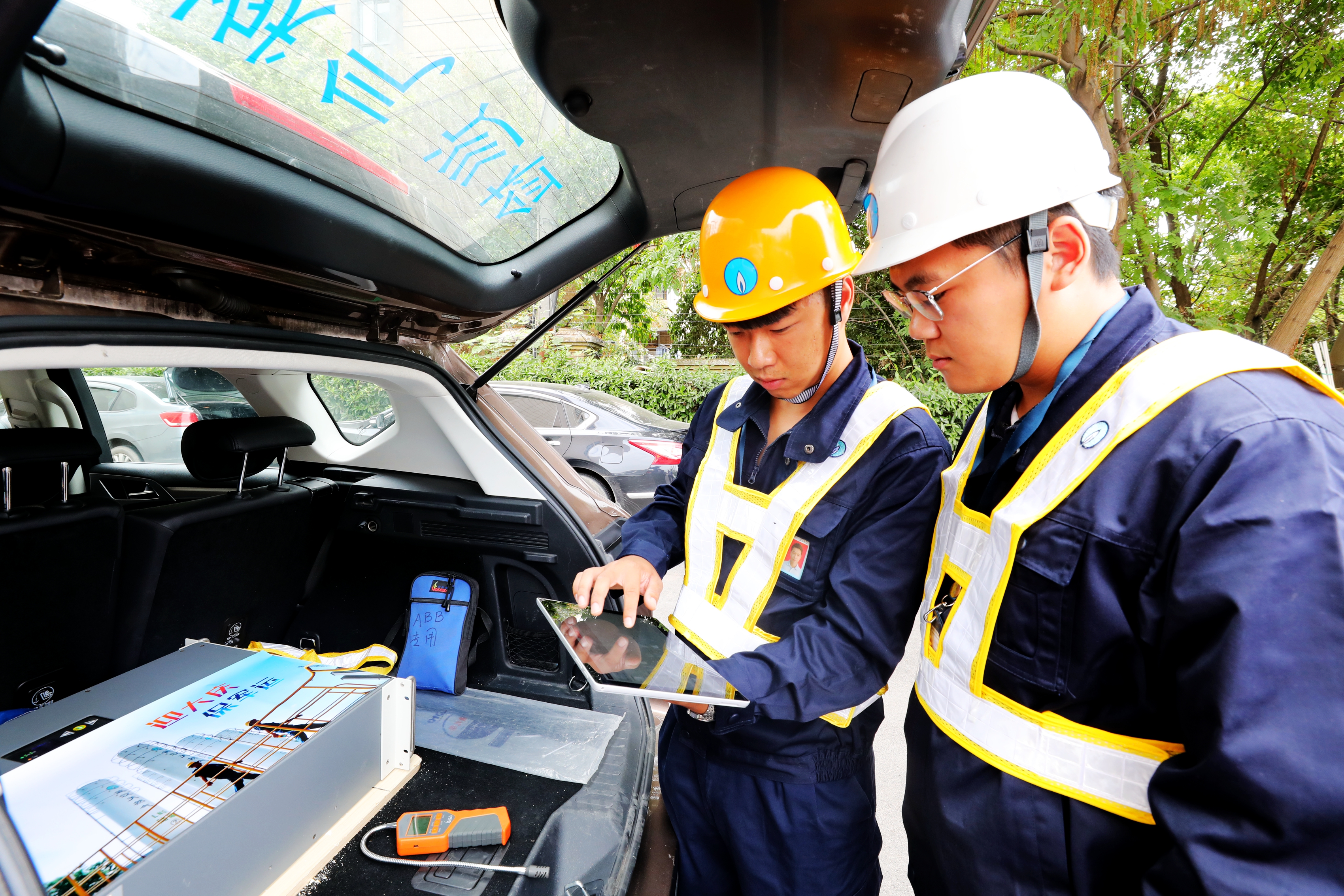 燃气巡检车首现武汉三镇街头移动卫士助力安全军运