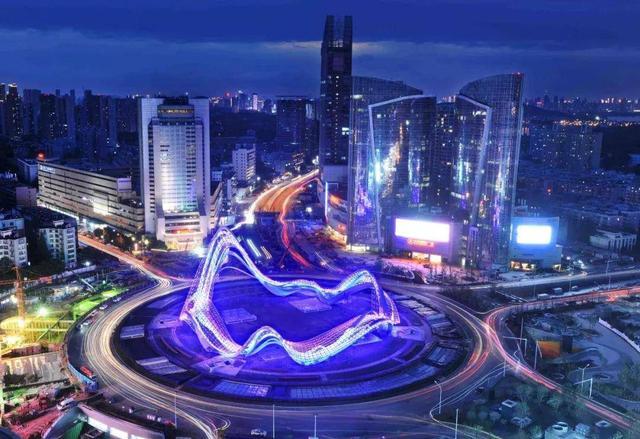 一个宇宙中心即将腾飞中国光谷它是照亮武汉的一束光