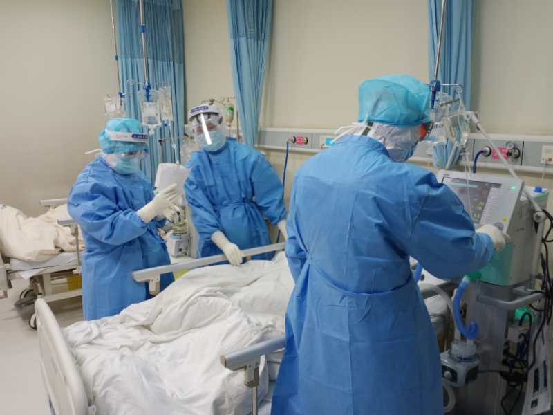 患者救治 | 4名新冠肺炎危重症患者从武汉协和医院西院治愈出院!