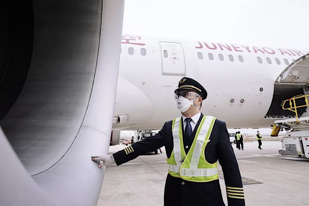 吉祥航空再飞武汉调用787专运防疫物资