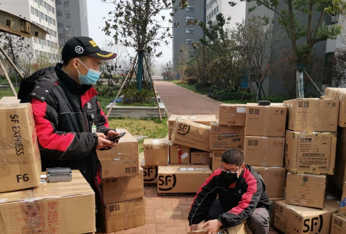 自3月14日起顺丰为所有援鄂医疗团队提供返程行李免费寄递服务