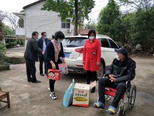 咸宁市咸安区对困难残疾人家庭实行兜底保障