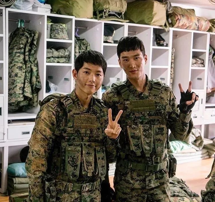 187cm韩国长腿特战员因好身材而逆袭的男二号