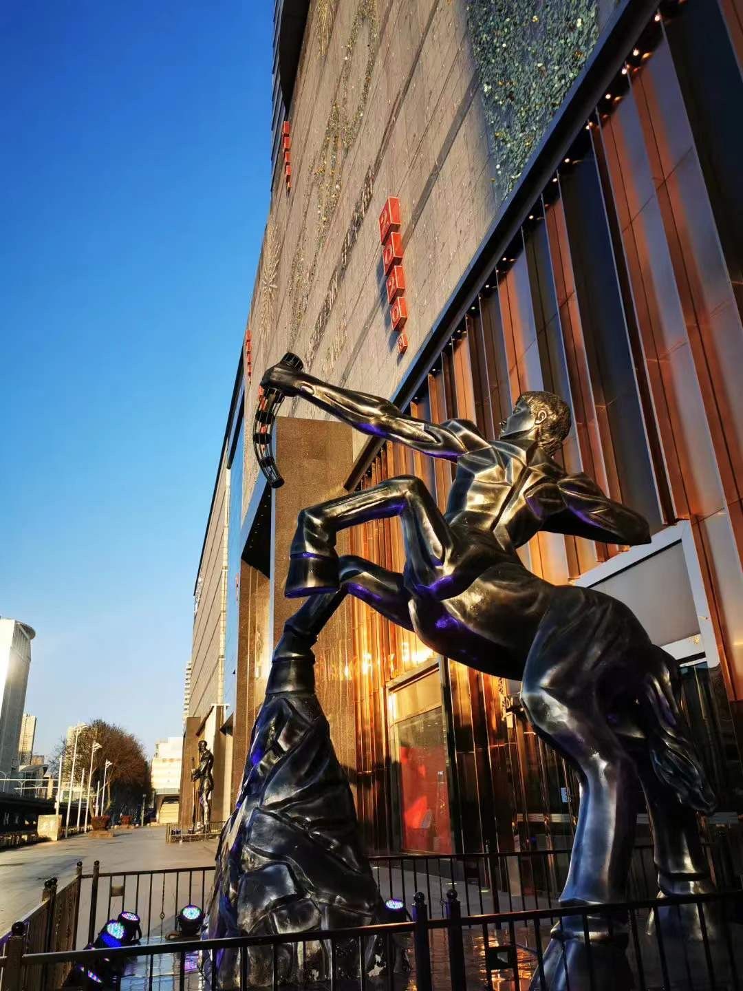 武商广场要开了!电影院,堂食类餐饮暂不营业,专家建议逛商场要注意这