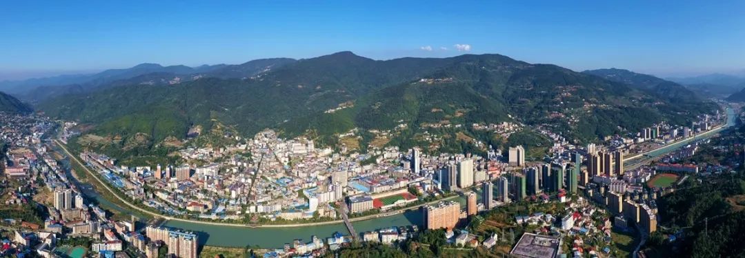 保康县城全景图.全媒体记者 杨韬 摄湖北入选名单