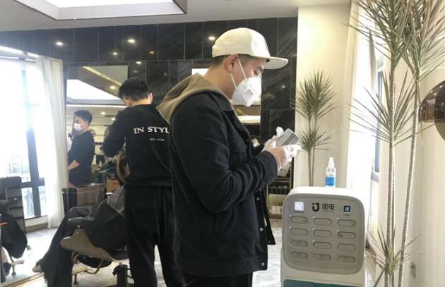 街电武汉设备消毒构筑共享充电宝安全防线