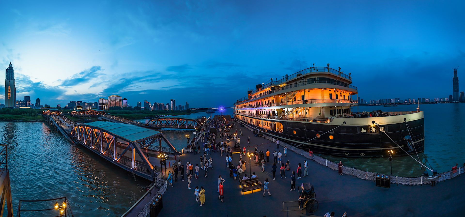 武汉知音号——大汉口长江文化背景文化大剧