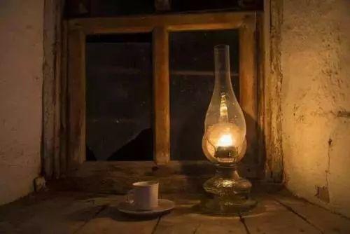 煤油灯下的岁月