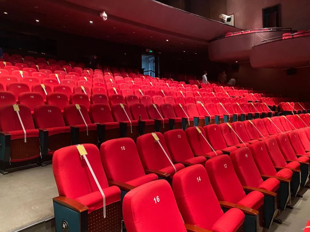 分别是中南剧场,天一戏院,人民剧院,楚乐戏苑,520剧场,武汉杂技厅