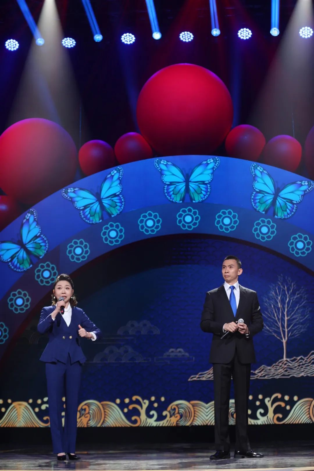 裘派花脸方旭和武旦演员徐滢是一对来自北京京剧院的80后梨园夫妻