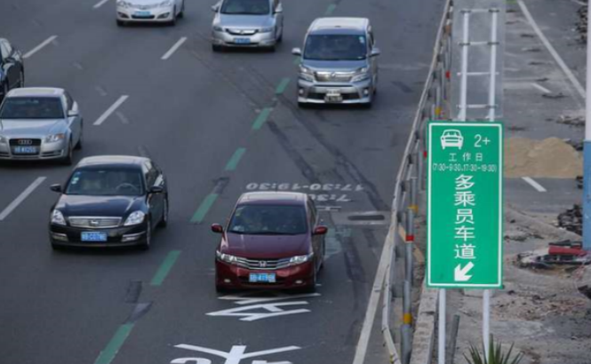 武汉二七长江大桥设首条2 合乘专用车道!即日起试运行!