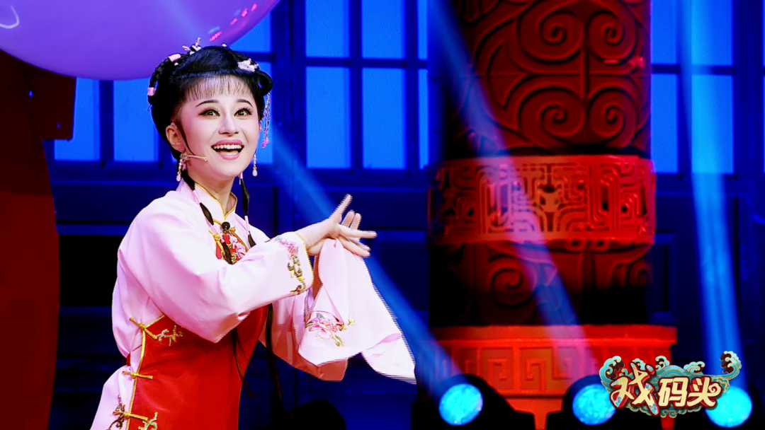 戏码头青年挑战赛群英谱黄梅戏花旦潘柠静送香茶载歌载舞清新甜美楚剧