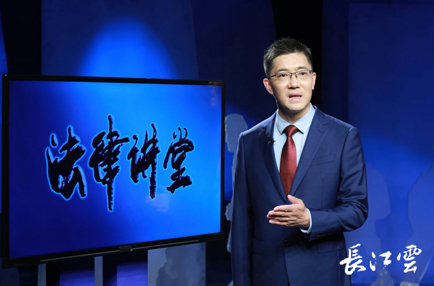 全国劳模刘畅做一名热心公益事业维护弱势群体权益的好律师