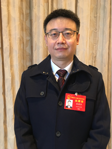 省人大代表 张耀华省人大代表张耀华:"武汉有比较独特的优势,把这种