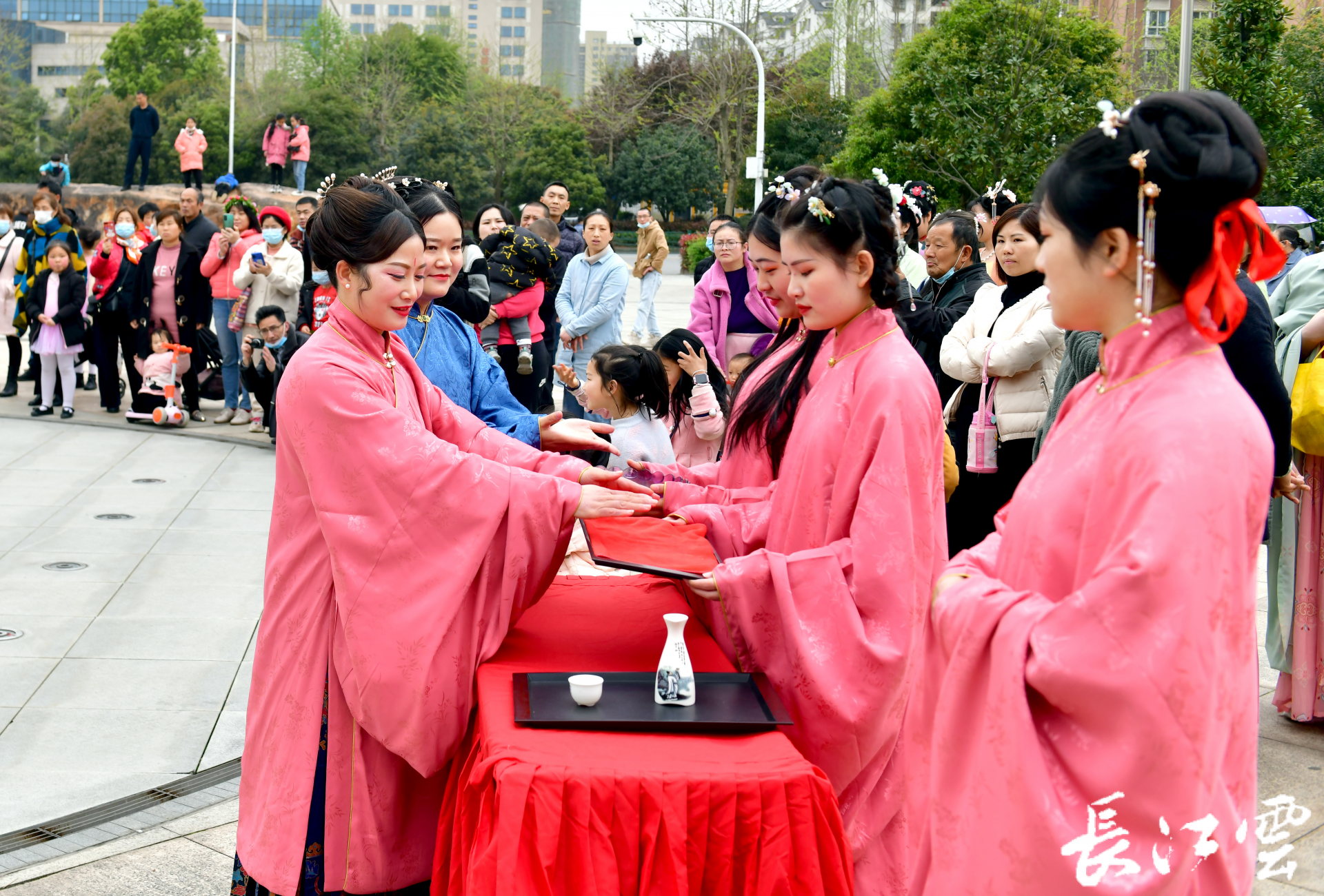 咸寧花朝節裡祭花神漢服愛好者化身十二花司美爆了