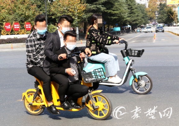 《实施细则》明确要求要文明使用,市民使用共享(电)单车时不得载人,不