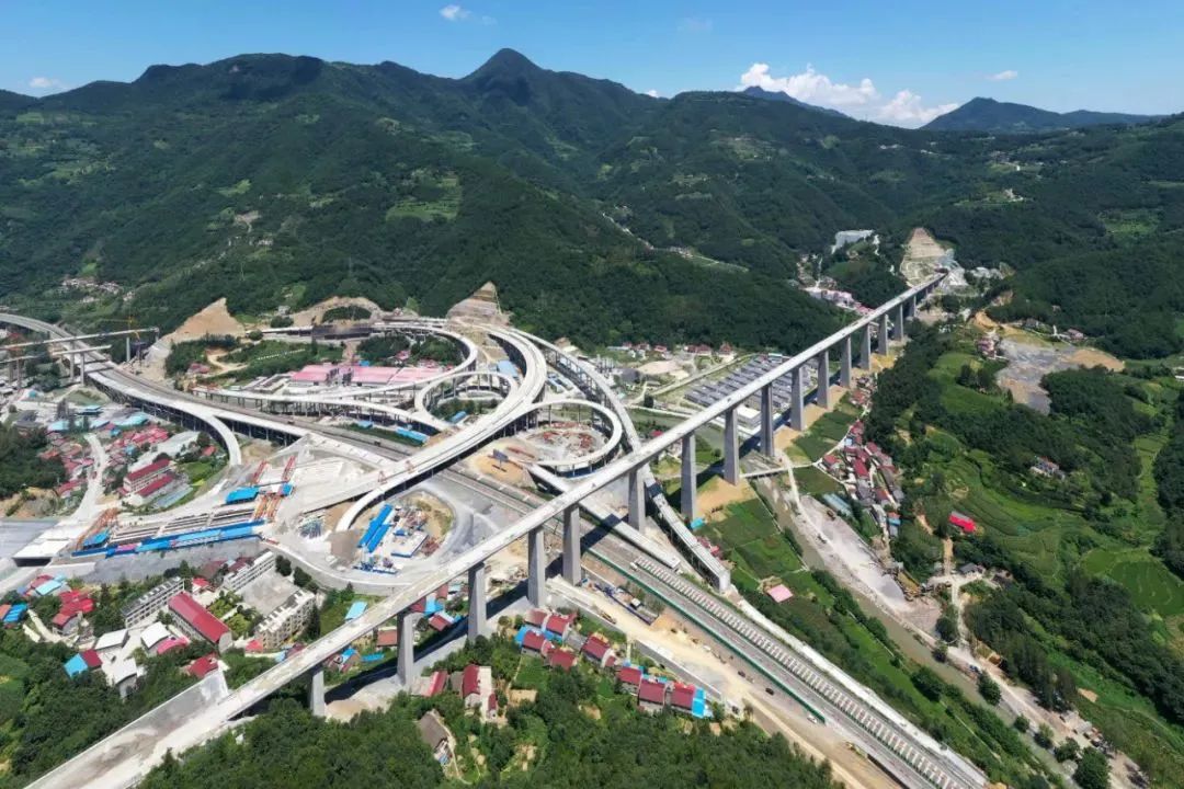 郑万高铁南漳段迎来重大进展