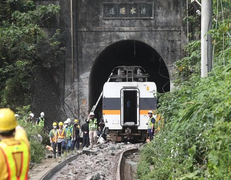 台铁事故50名罹难者中48人确定身份