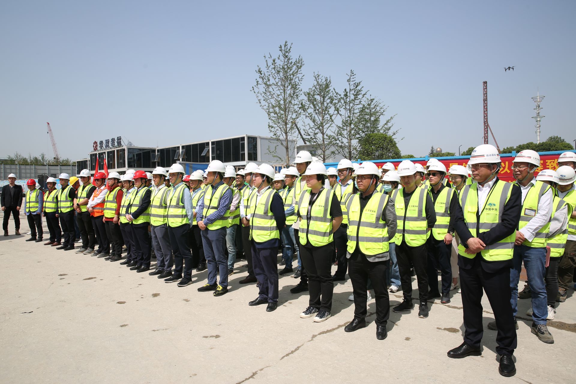 在武汉以劳动竞赛致敬五一劳动节