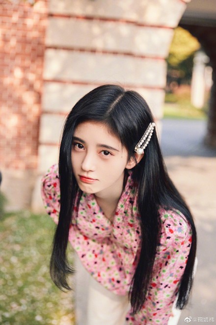 鞠婧祎元气樱花照