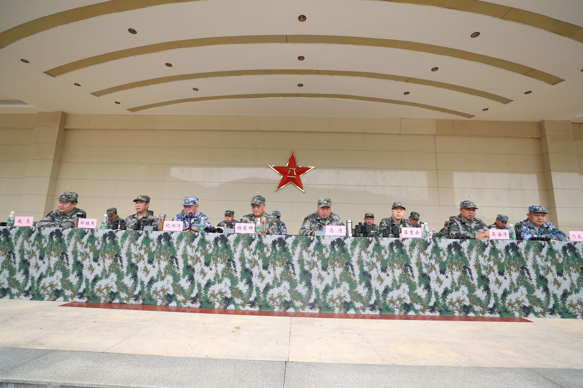 湖北省军区开展合成参谋暨民兵教练员比武活动以赛促训练挖掘培养骨干