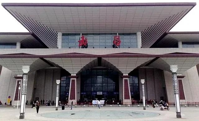 火车站谢幕退出历史舞台记者了解到,下一步,汉口滨江商务区管委会将