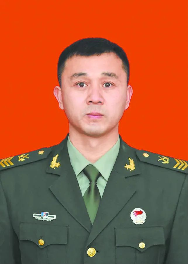 张俊凯联勤保障部队某团修理技师