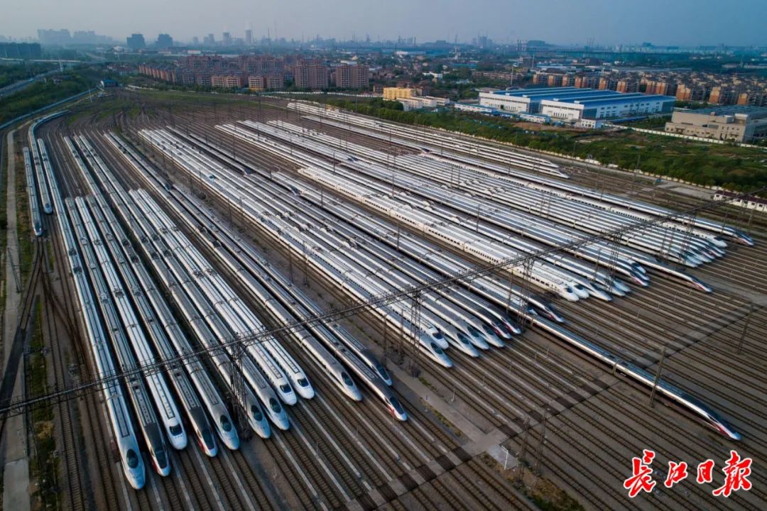 7座客站遍布三镇,武汉"超米字"高铁3小时通达全国主要城市_长江云 - 