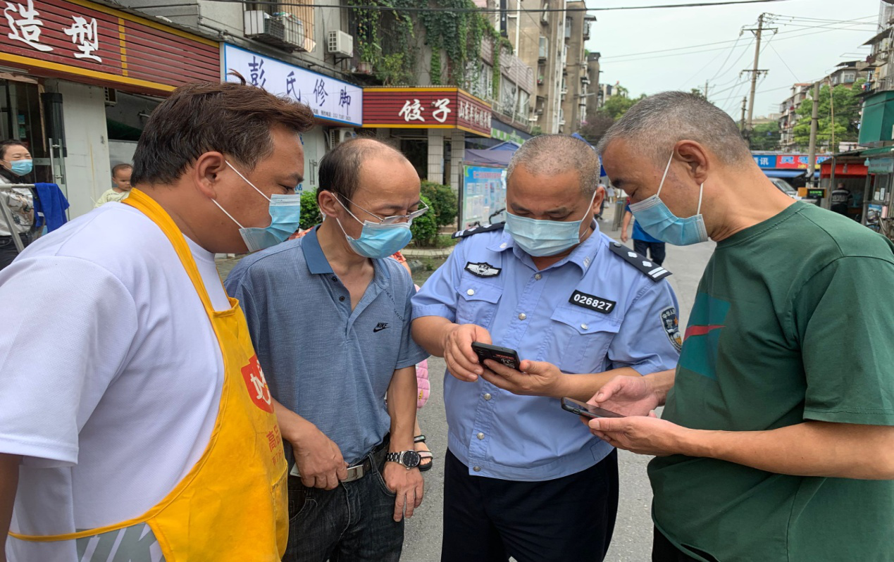 培训结束后,管段民警,社区两委成员,网格员,安保队员分片下到各自区域