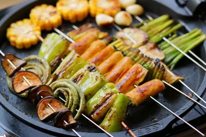 所有痛风和高尿酸血症患者都不能吃烤串?拿来吧你!