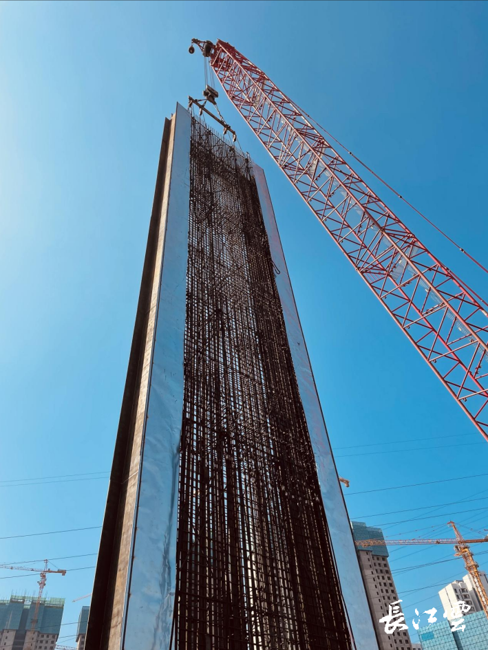 重大进展武汉地铁12号线中一路站首幅地下连续墙完工