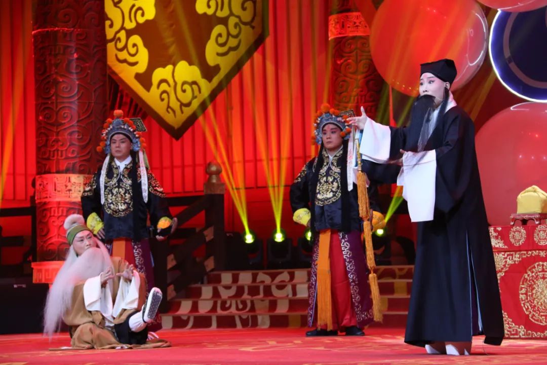 "丹凤朝阳"昨晚激战难分难解,今晚19:35第三场小组