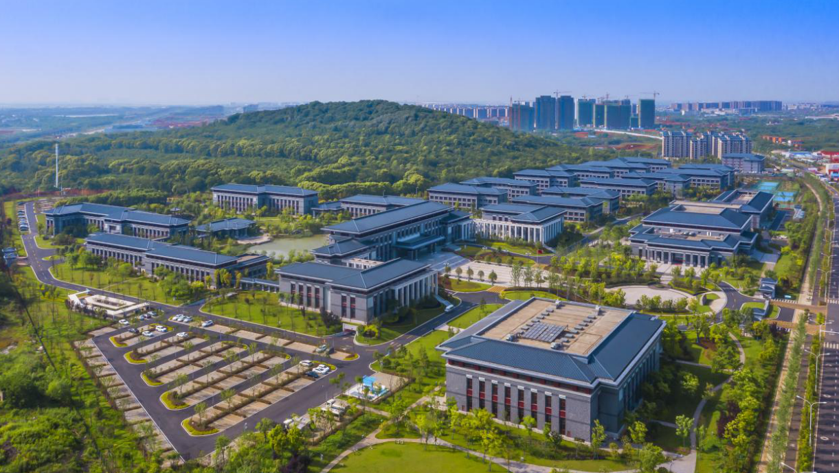 创新擎动发展之翼临空经济蓄势腾飞武汉临空投集团公司亮相湖北双创周