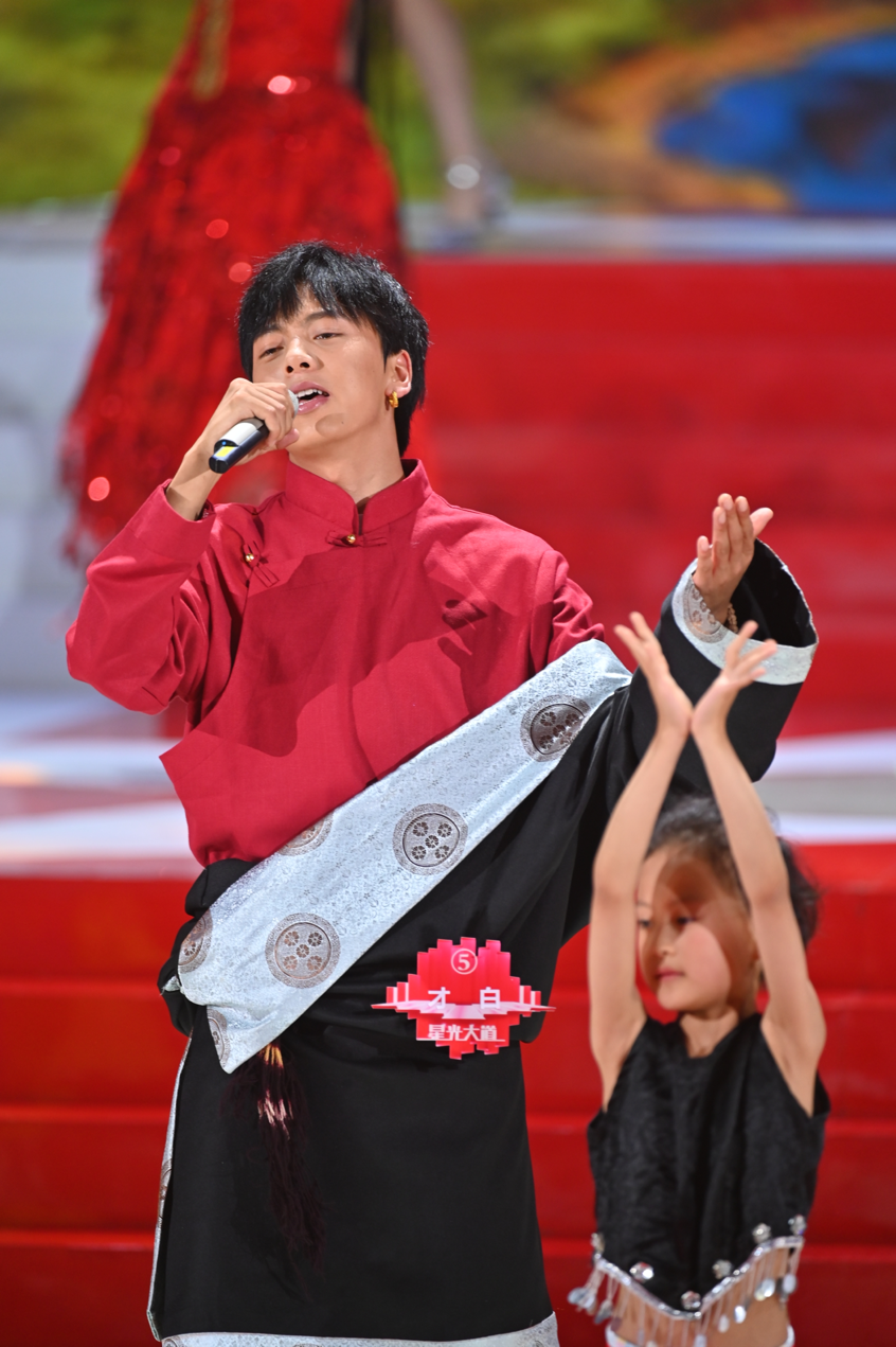 《星光大道》国庆特别节目 今天19:30 cctv-3 精彩呈现!