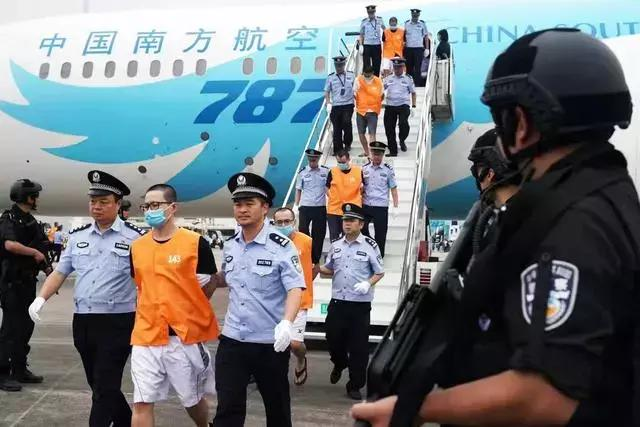 中国留学生家长自述:"他们是这样骗我们的!