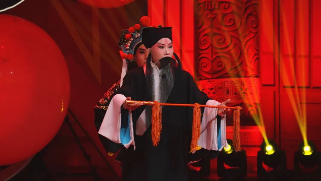 【戏码头】廿年梨园情缘不断终梦圆 "京剧神童"刘小源《搜孤救孤》 声