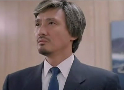 英雄本色2中的他因病去世