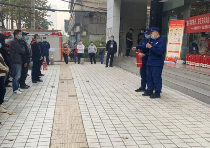 民族街道開展消防應急疏散演練_長江雲 - 湖北網絡廣播電視臺官方網站