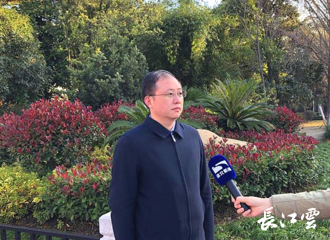 枣阳市市长孔令波向记者介绍升级后的枣阳经济技术开发区远景规划据