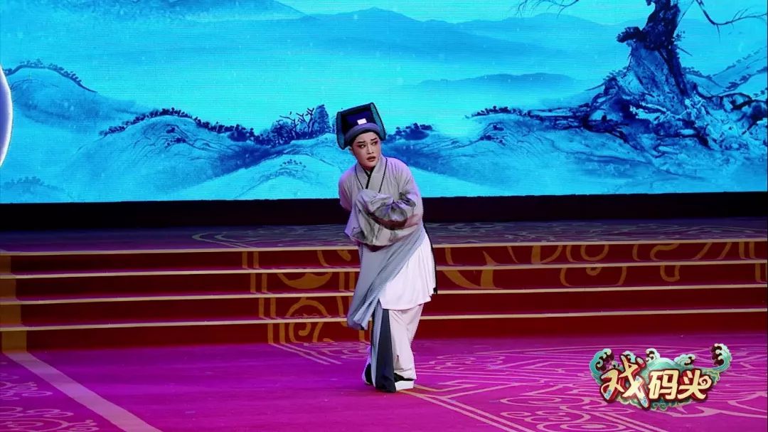 《浮生恨》,《荆钗记》等200多个《蛟龙扇》