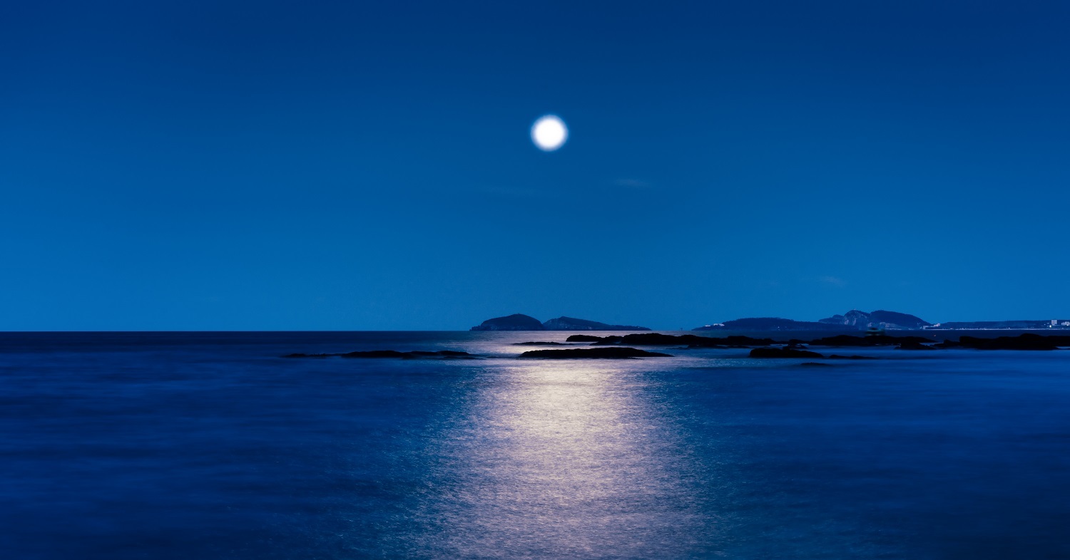 年度最小满月即将亮相这份超级小月亮科普请查收