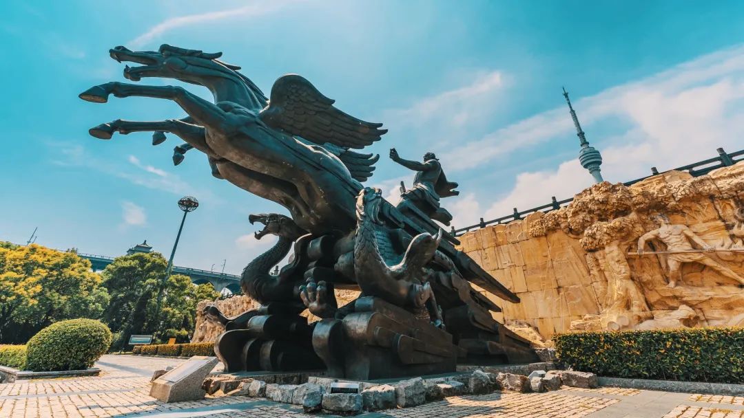 古琴台的"平行时空"奇妙的时间线延伸到龟北路的另一端洗马长街上