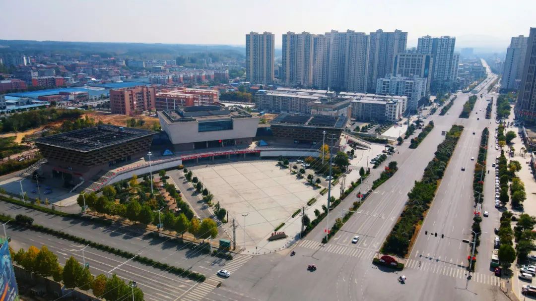 南漳县最大的购物广场图片